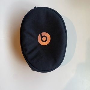 Beats Solo 3 soft shell case